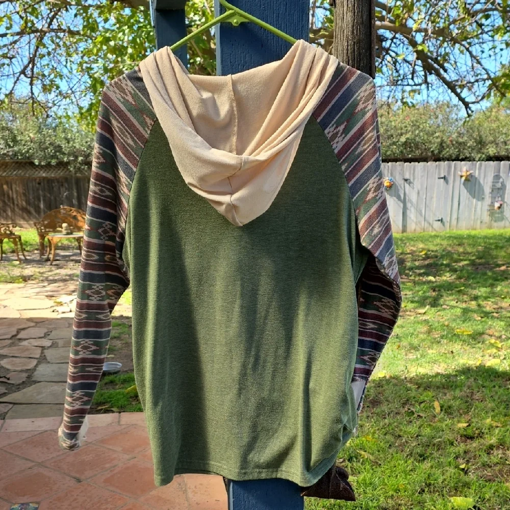 Two 2 Fly Olive Green Embroidered Aztec Pattern Hoodie With Pockets - Picture 5 of 10